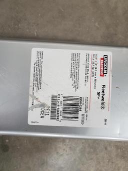 Lincon 5/32 x 14'' Welding Rods Box with 50 Lb