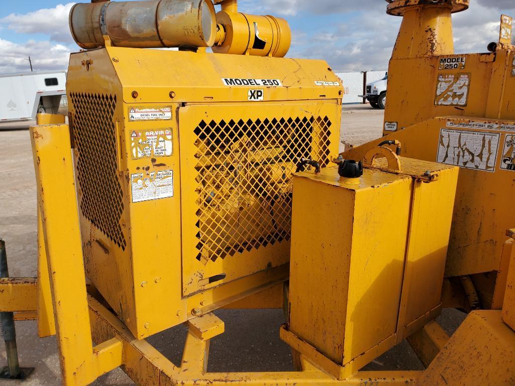 Brush Bandit 250 XP Chipper