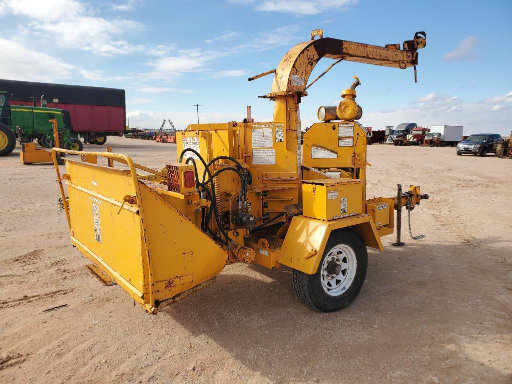 Brush Bandit 250 XP Chipper