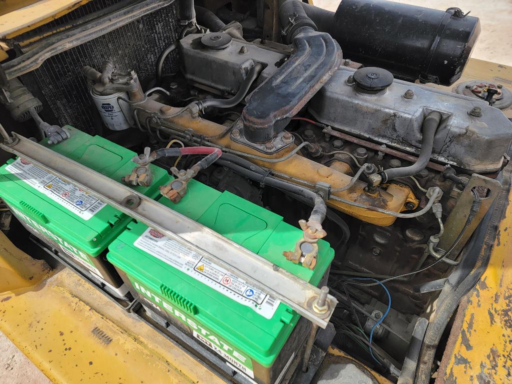 Cat DPL40 Forklift