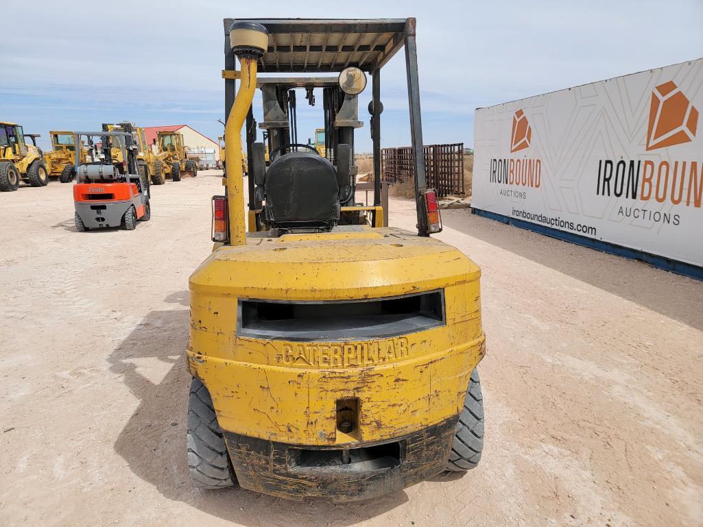 Cat DPL40 Forklift