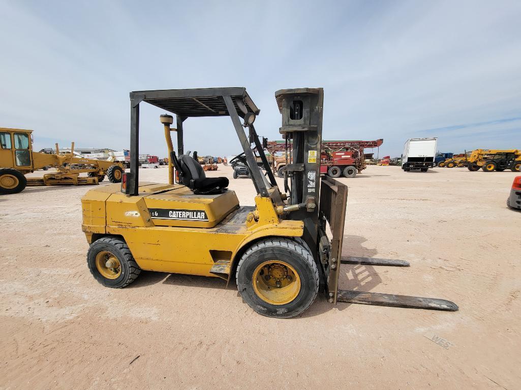 Cat DPL40 Forklift