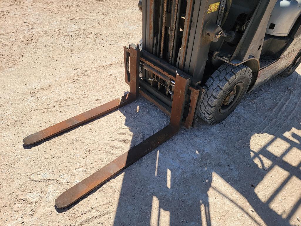 Nissan MPL01A15LV Forklift