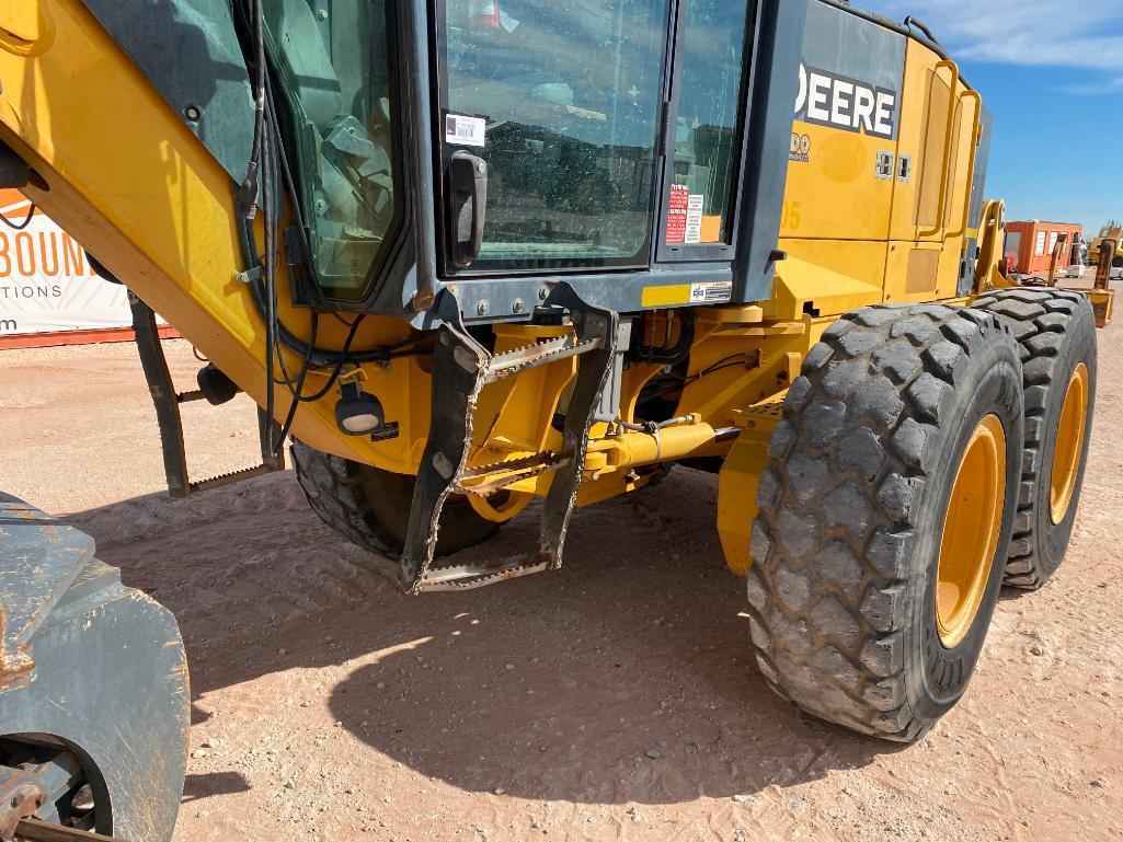 2009 John Deere 772GP Motor Grader