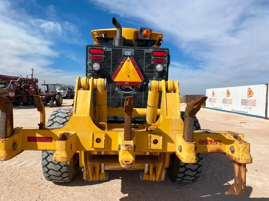 2009 John Deere 772GP Motor Grader
