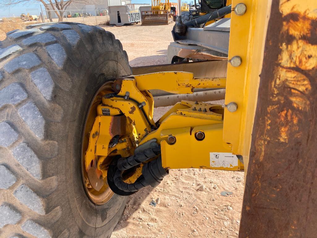 2009 John Deere 772GP Motor Grader