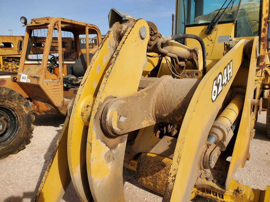 John Deere 624H Wheel Loader