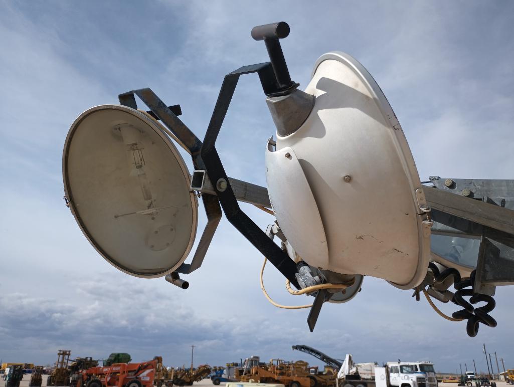 Warren Power Systems WCW204MH Light Tower