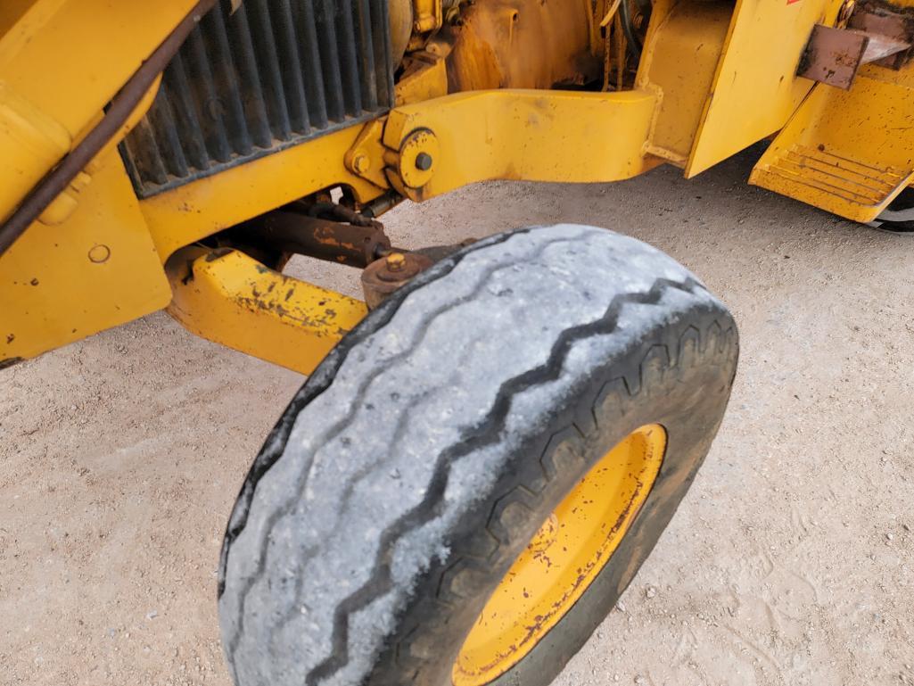 1977 John Deere 310A Backhoe