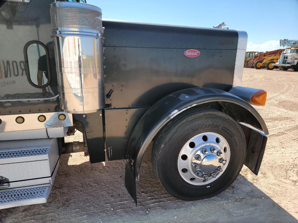 2005 Peterbilt 379 Truck Tractor