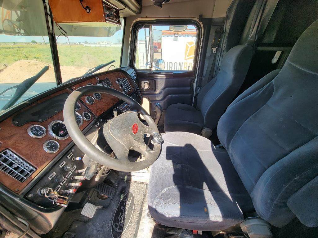 2005 Peterbilt 379 Truck Tractor