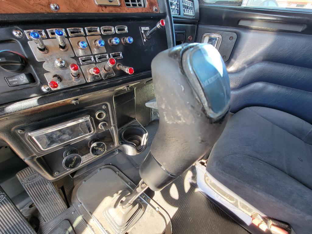 2005 Peterbilt 379 Truck Tractor