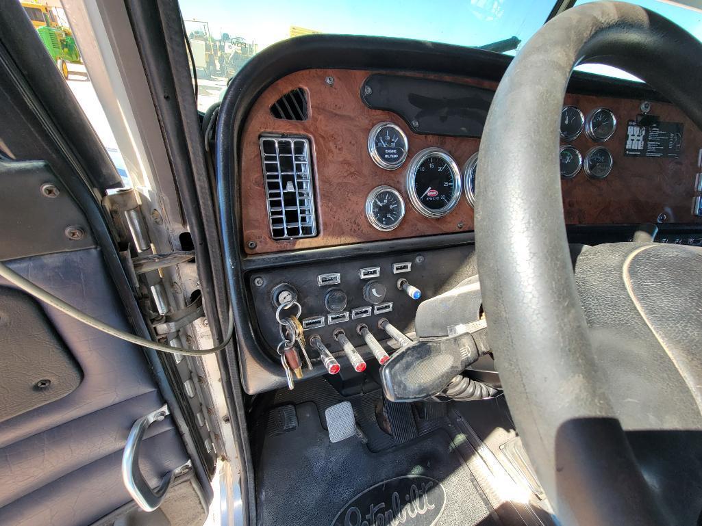 2005 Peterbilt 379 Truck Tractor