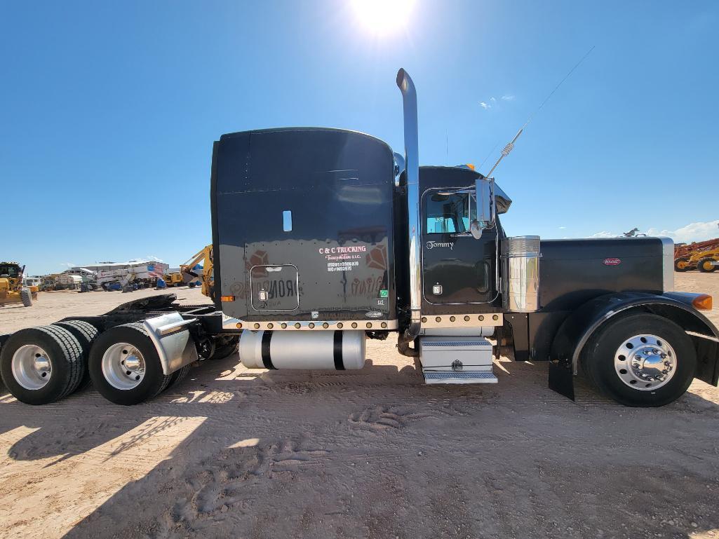2005 Peterbilt 379 Truck Tractor