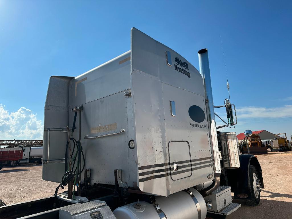 2000 Peterbilt 379 Truck Tractor