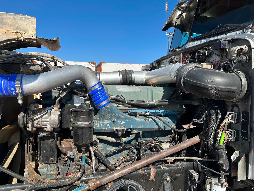 2000 Peterbilt 379 Truck Tractor
