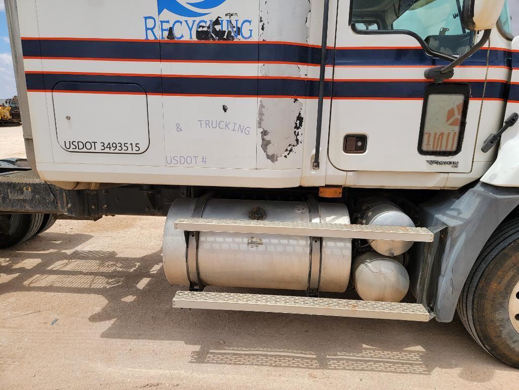 2004 Mack CX613 Truck Tractor