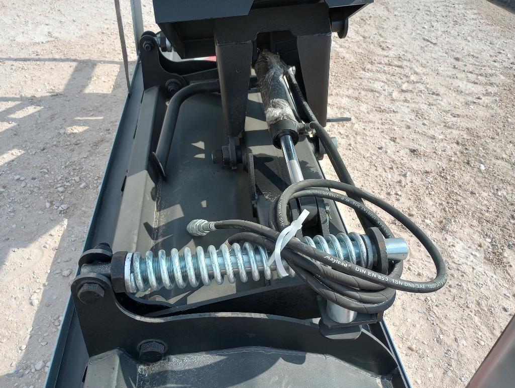 Unused 86" Hydraulic Blade (Skid Steer Attachment)