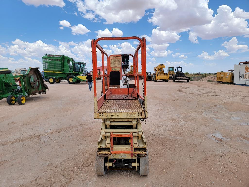 1999 JLG 2032E2 Scissor Lift