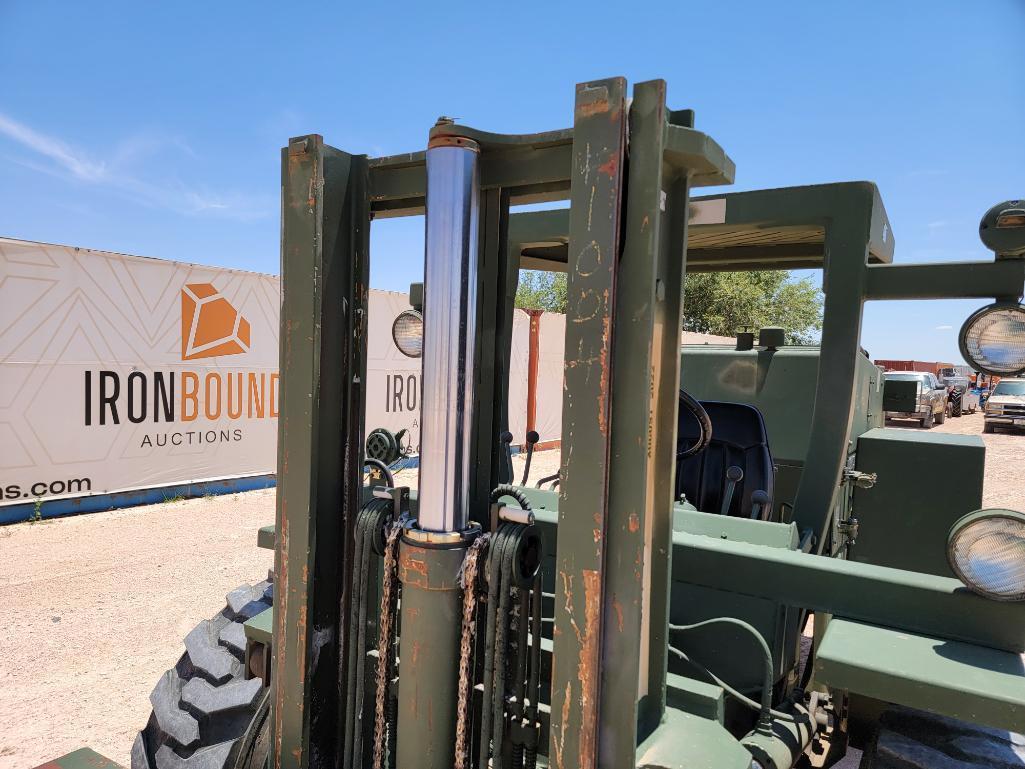 1982 Case M4K Rough Terrain Forklift