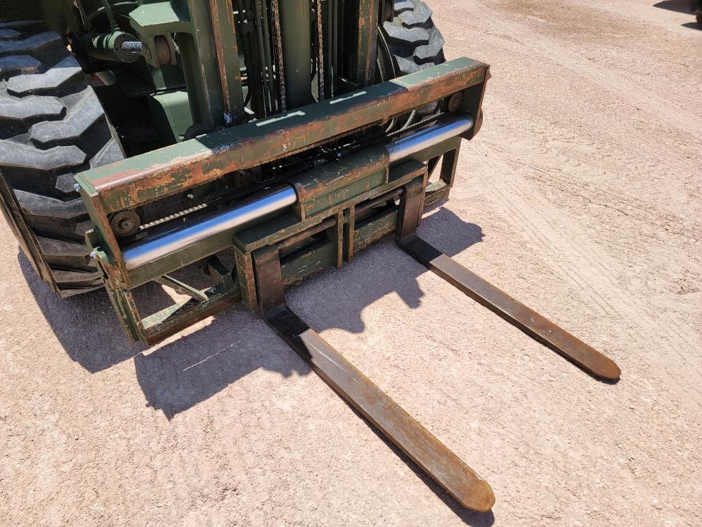 1982 Case M4K Rough Terrain Forklift