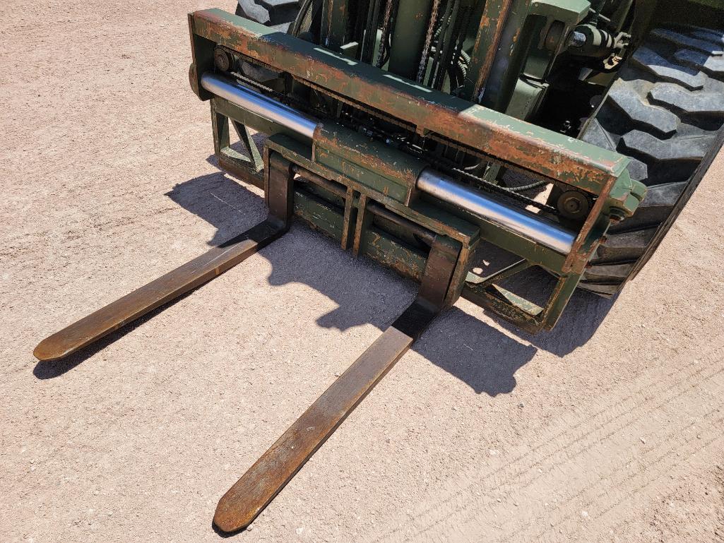 1982 Case M4K Rough Terrain Forklift