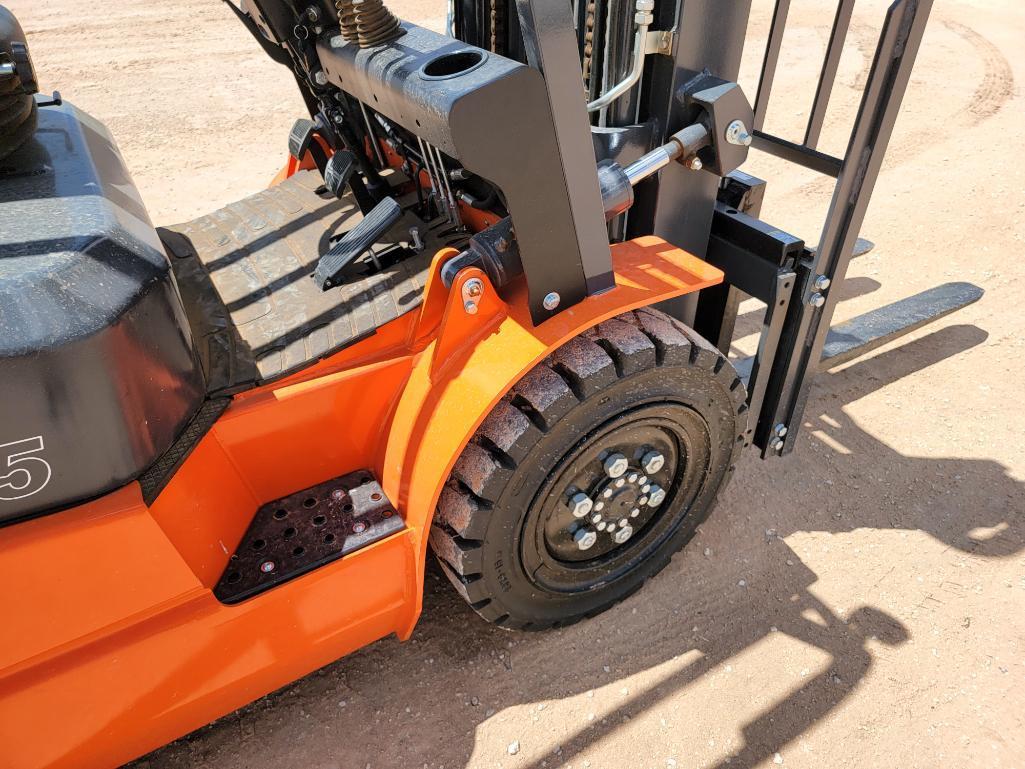 2023 FDF Equipment CPCD35T3 Forklift