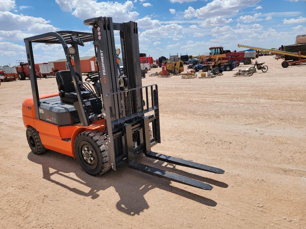 2023 FDF Equipment CPCD35T3 Forklift
