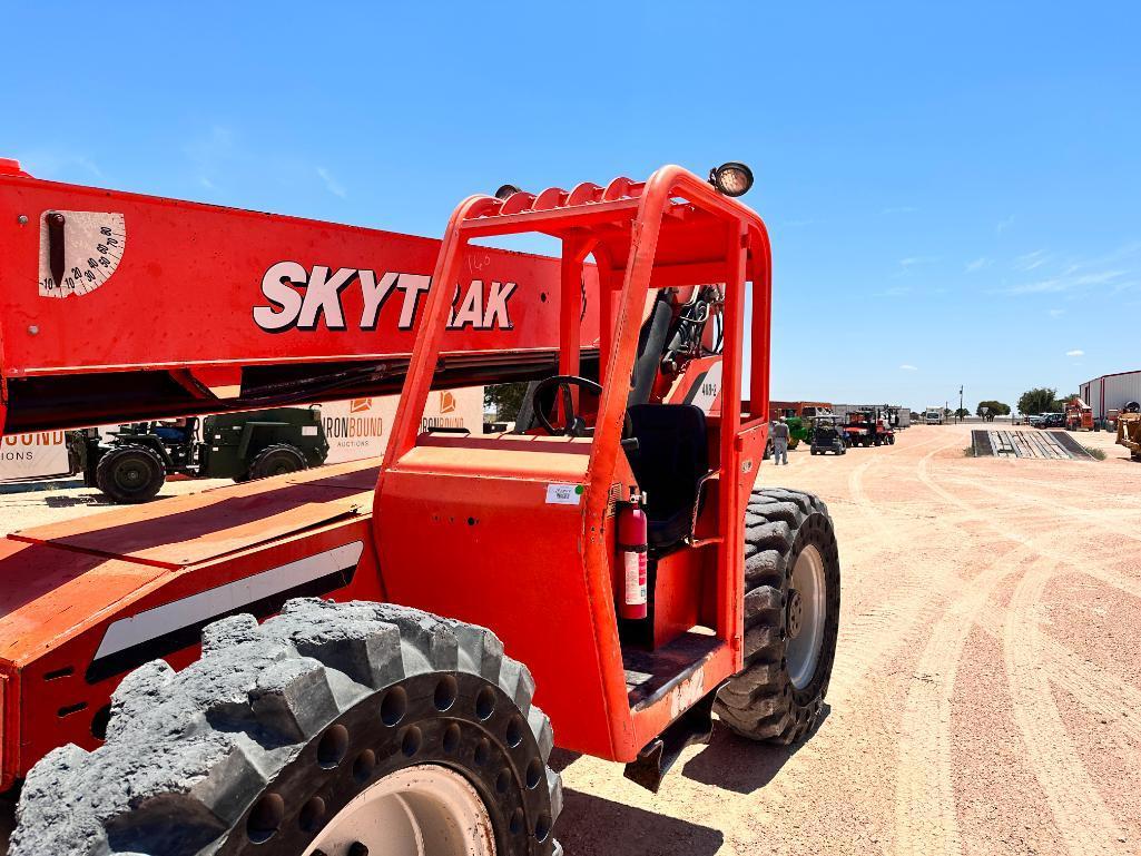 Sky Trak 8042 Telescopic Forklift