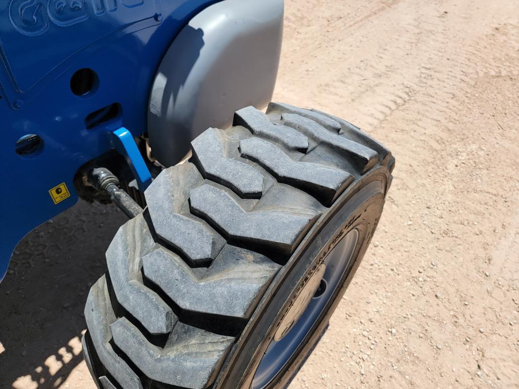 Genie GTH-5519 Telescopic Forklift