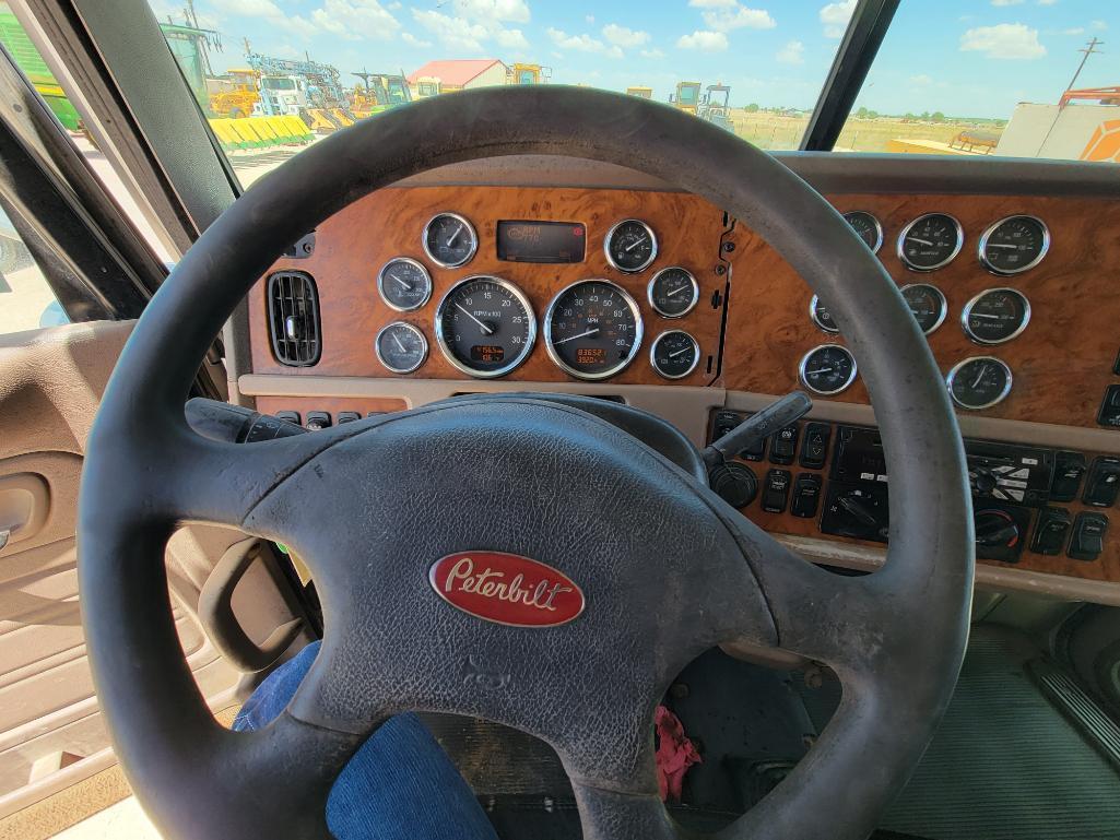 2008 Peterbilt 388 Truck Tractor