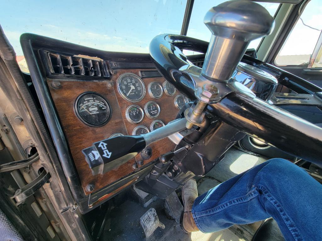 1990 Peterbilt 379 Truck Tractor