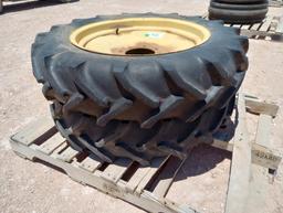 (2) Wildcat Spray Buggy Wheels w/ Tires Size: 9.5/9-24