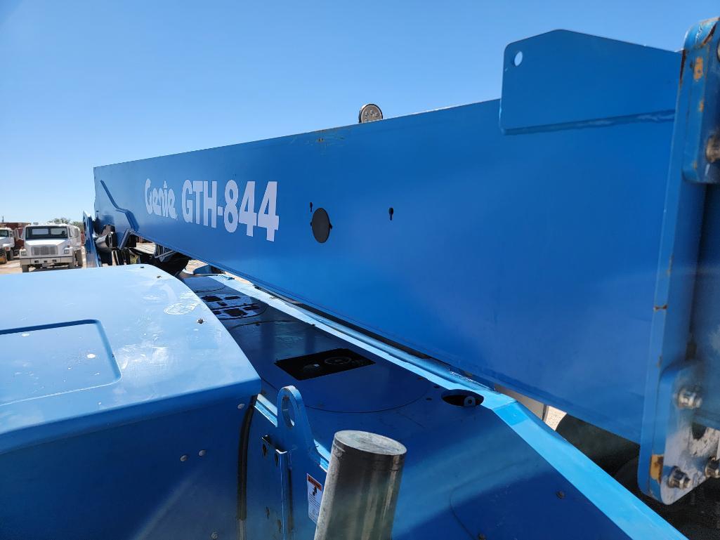 2014 Genie GTH-844 Telescopic Forklift