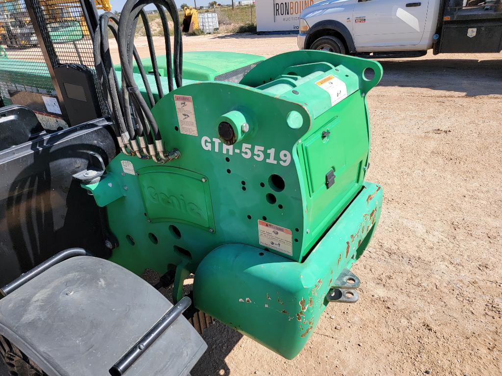 Genie GTH-5519 Telescopic Forklift