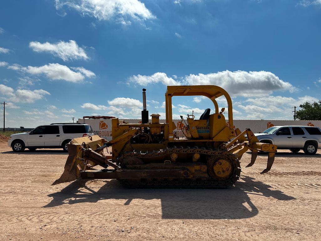 Dresser TD-15C Crawler Dozer