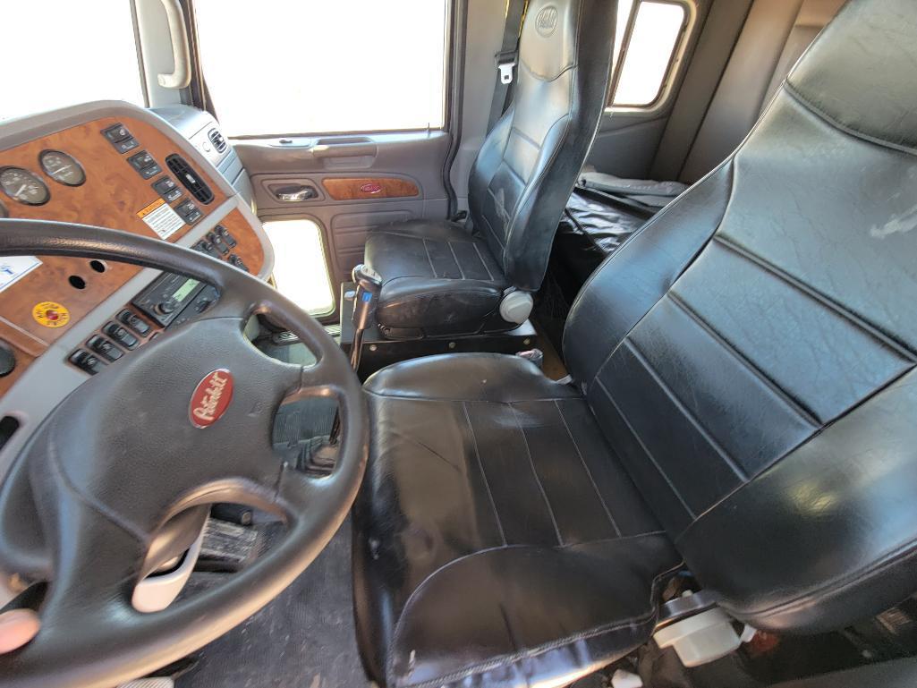 2009 Peterbilt 367 Truck Tractor