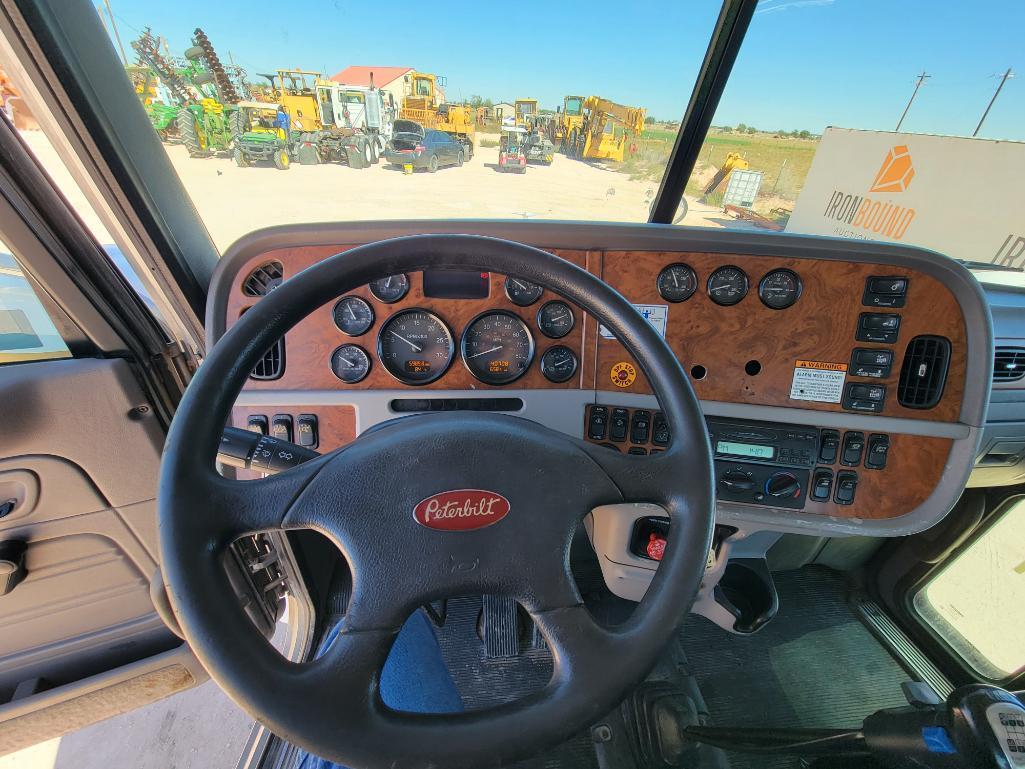 2009 Peterbilt 367 Truck Tractor