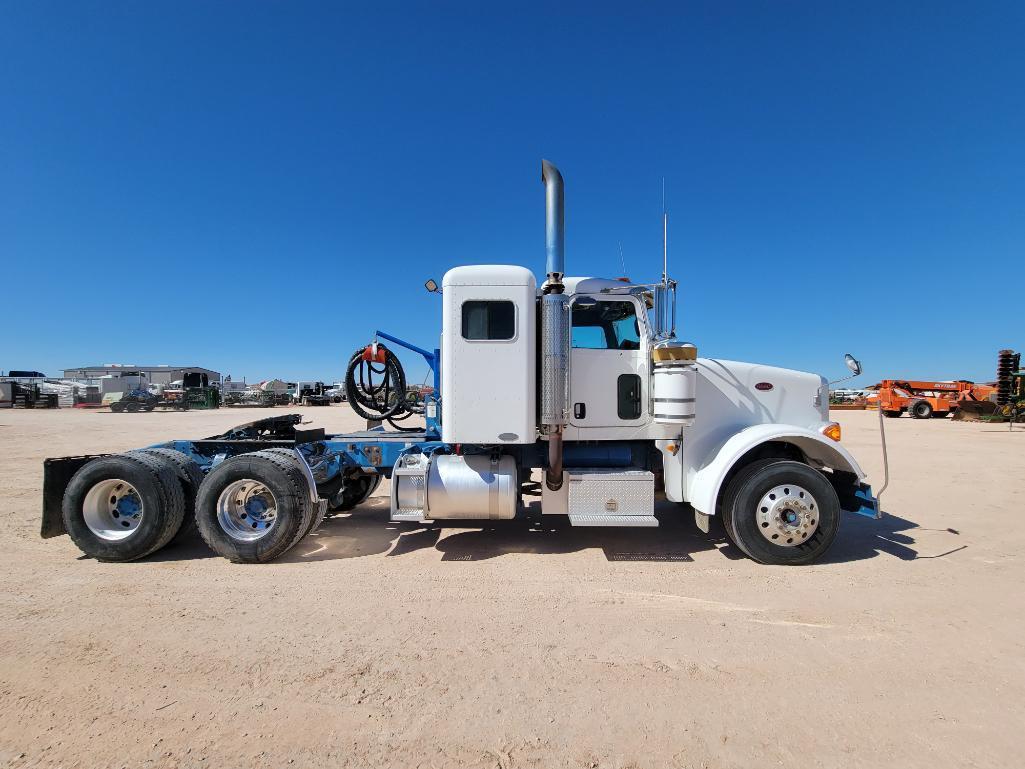 2009 Peterbilt 367 Truck Tractor