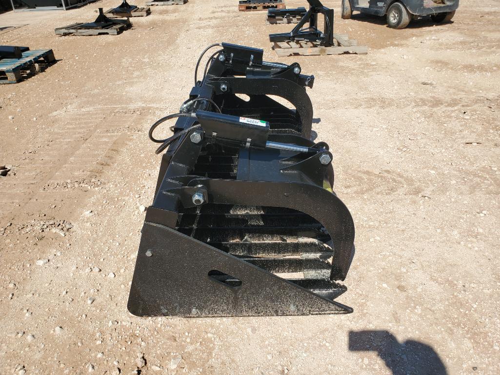 Unused 84'' Rock and Brush Grapple w/Bolt on Side Plates and w/rec Hitch
