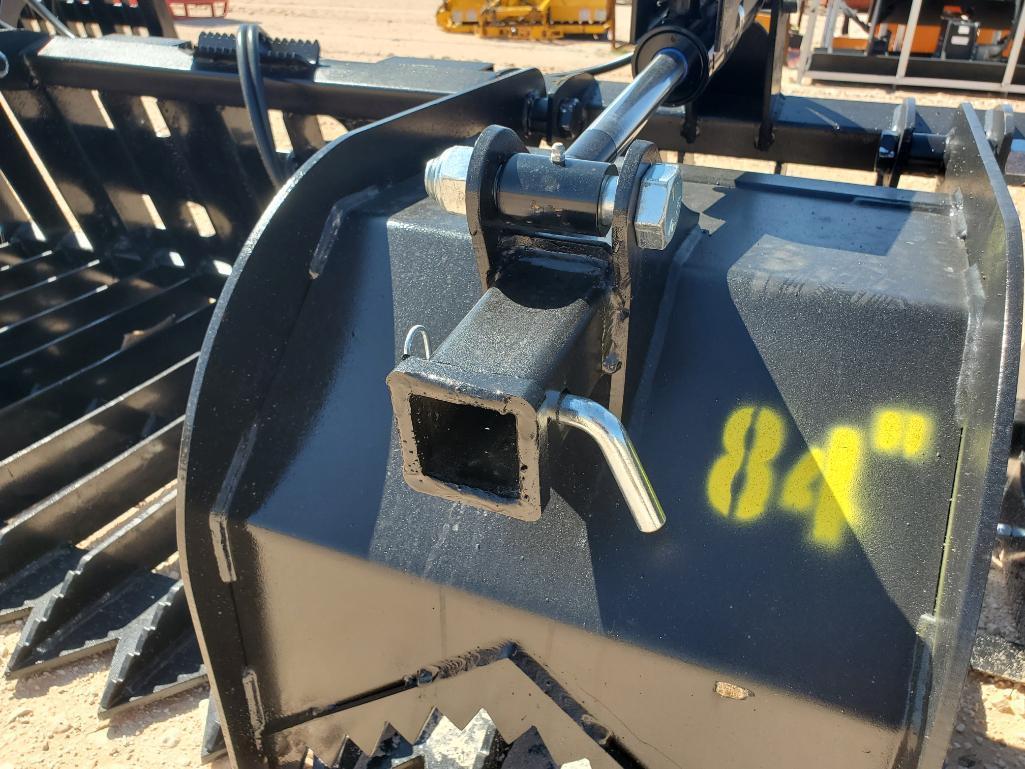 Unused 84'' Rock and Brush Grapple w/Bolt on Side Plates and w/rec Hitch