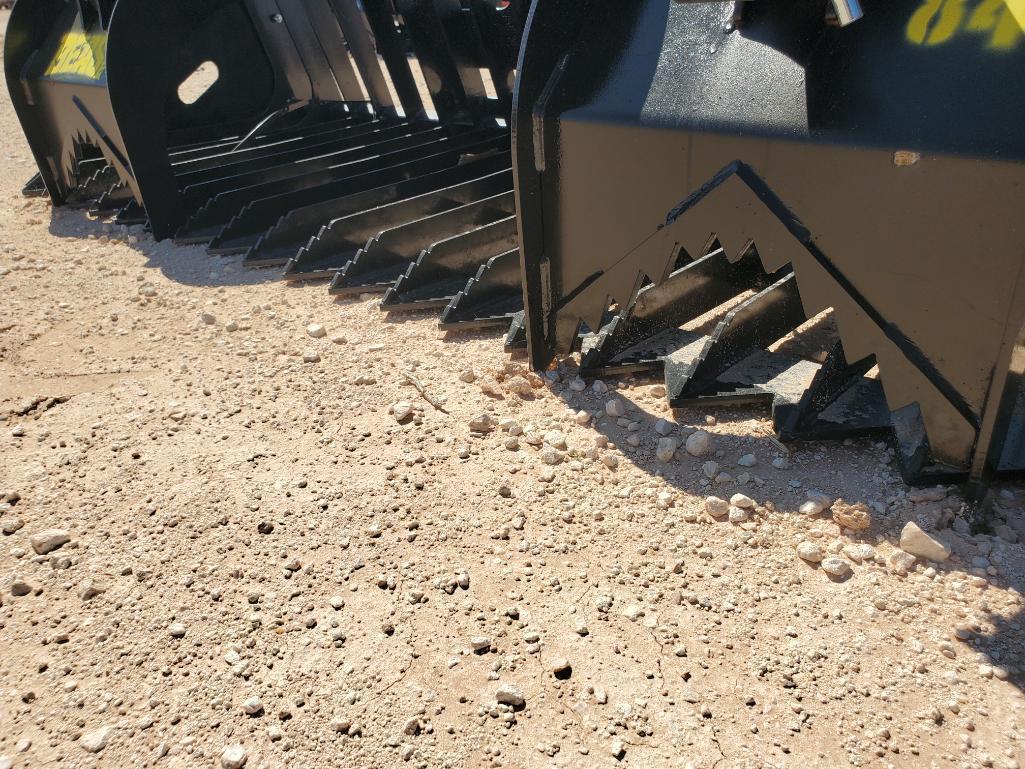 Unused 84'' Rock and Brush Grapple w/Bolt on Side Plates and w/rec Hitch