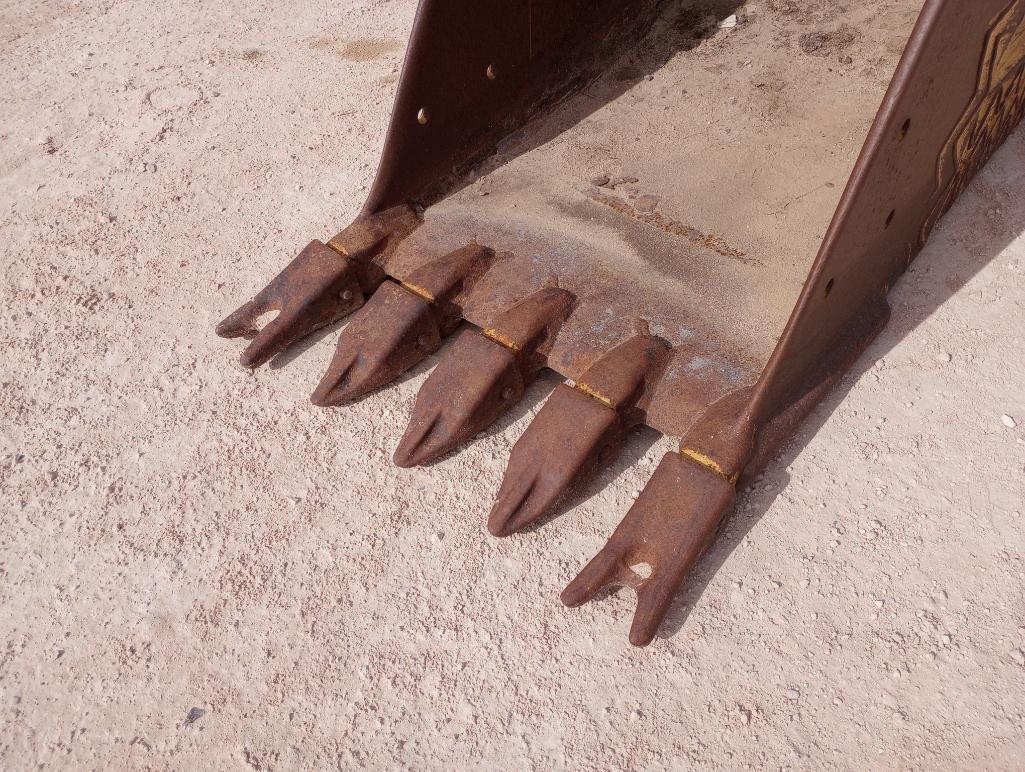 30" Excavator Bucket
