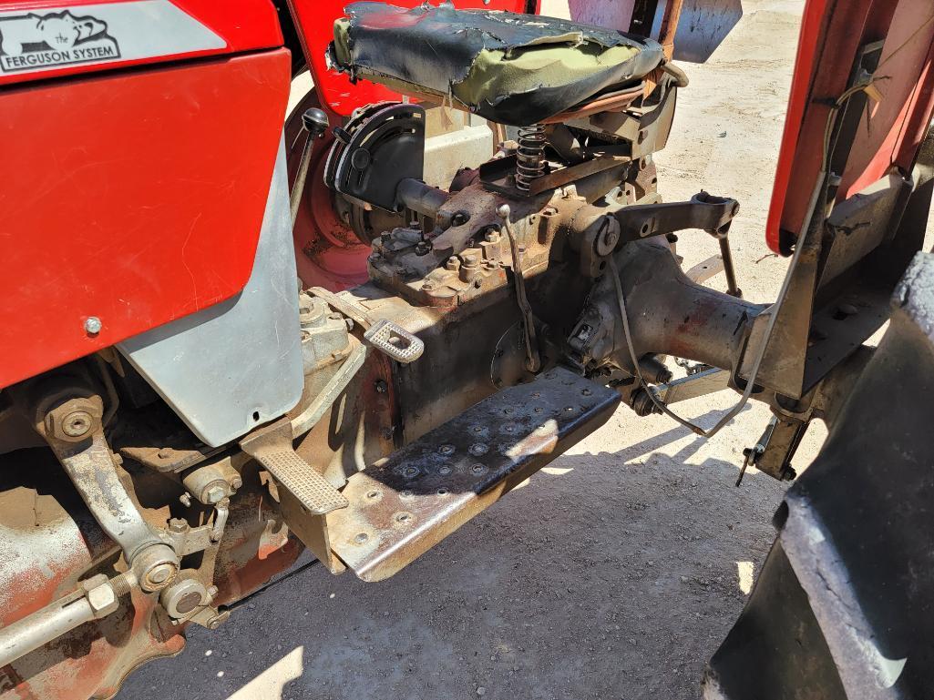 Massey Ferguson 165 Tractor