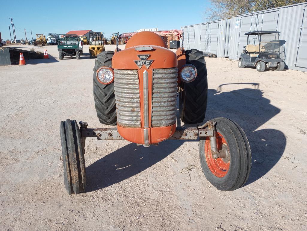 Massey Ferguson 65 Tractor
