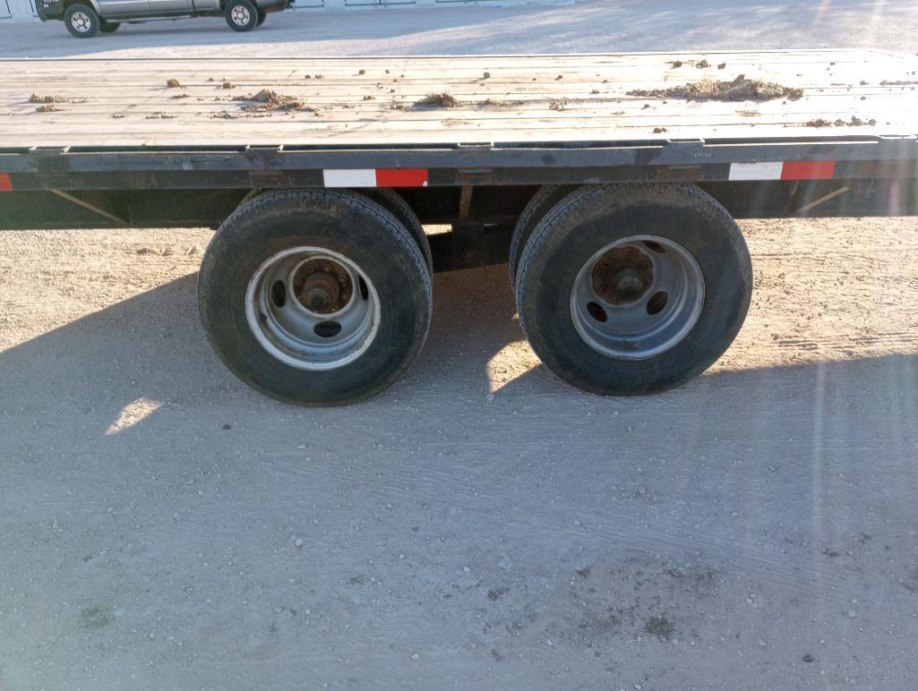 2011 Sure Pull Gooseneck Trailer