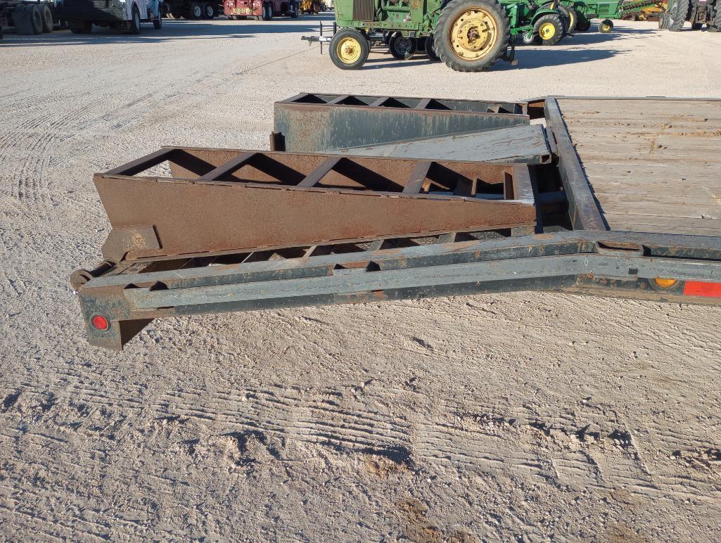 2011 Sure Pull Gooseneck Trailer