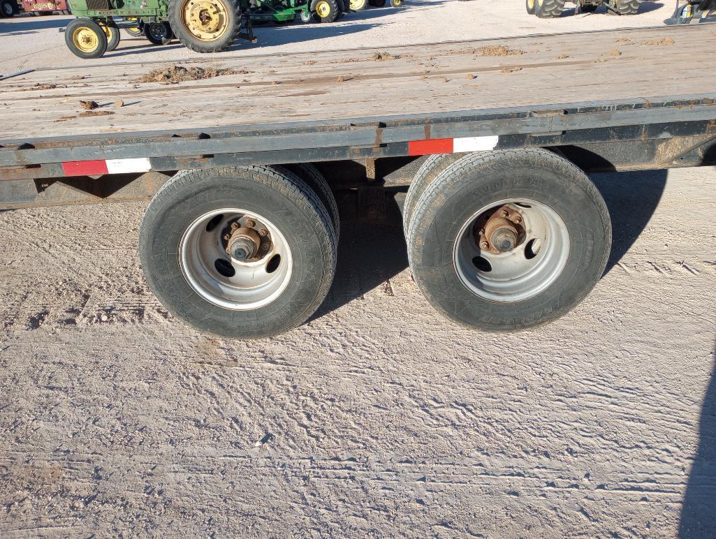 2011 Sure Pull Gooseneck Trailer