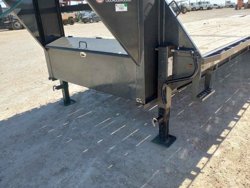 Lamar Gooseneck Trailer