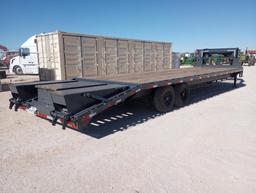Lamar Gooseneck Trailer